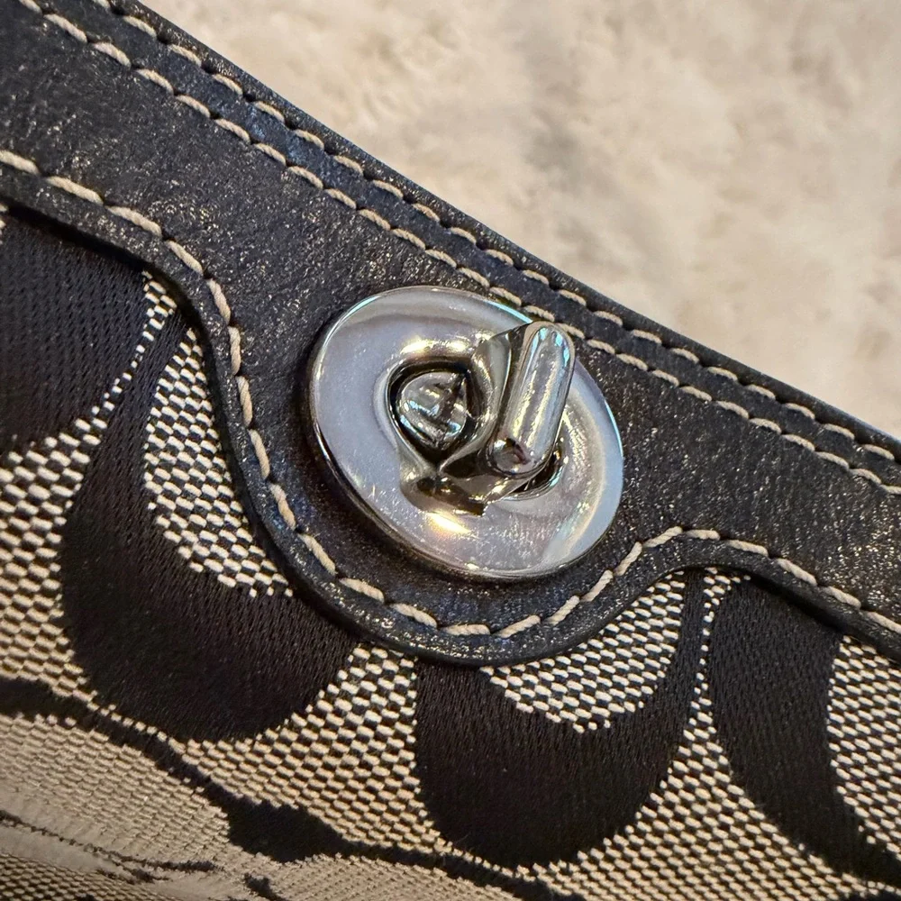 Coach Signature Turnlock Canvas and Leather Shoulder Bag - Picture 3 of 8